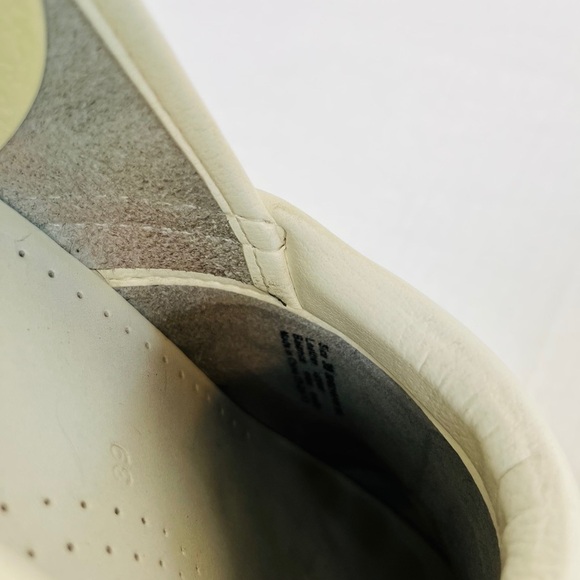 DANSKO Nursecore Minimalist Distressed WHITE Leather CLOGS Mules Sz 39 - Picture 12 of 15